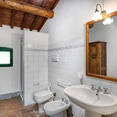 With Pool And Orchard - Happy Tatil Evi Colle (Terni)